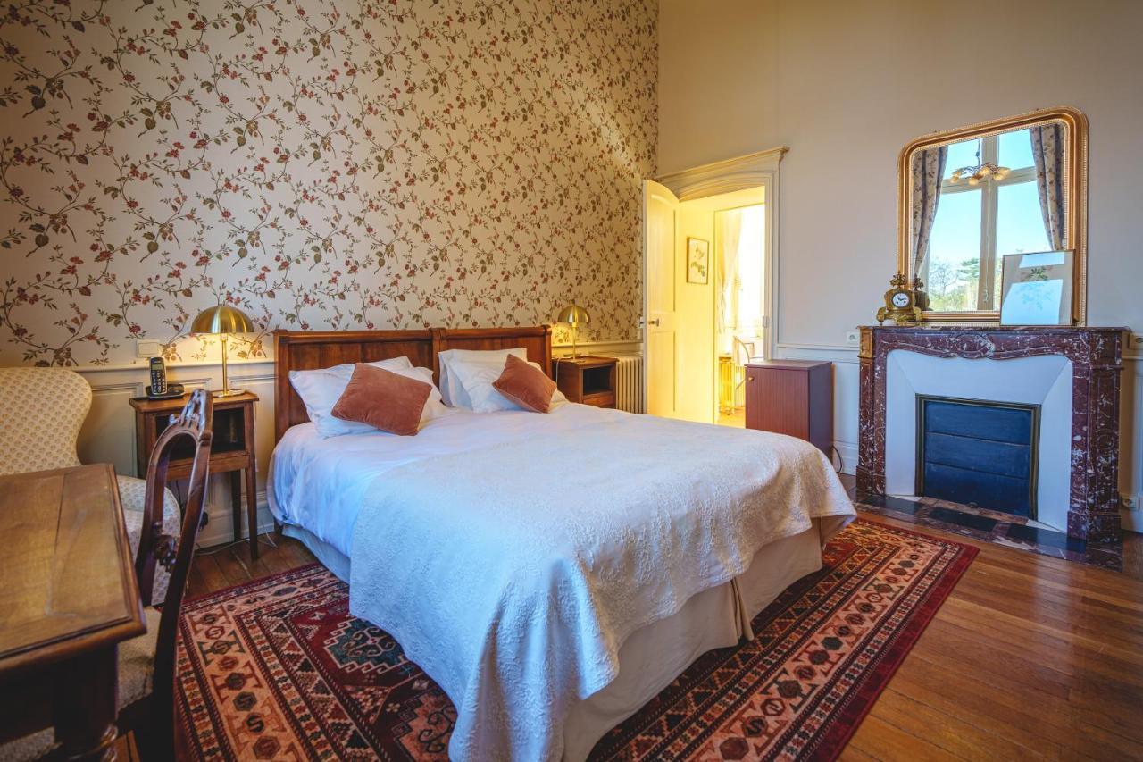 Chateau La Comtesse De Loire & Spa Saumur Bagian luar foto