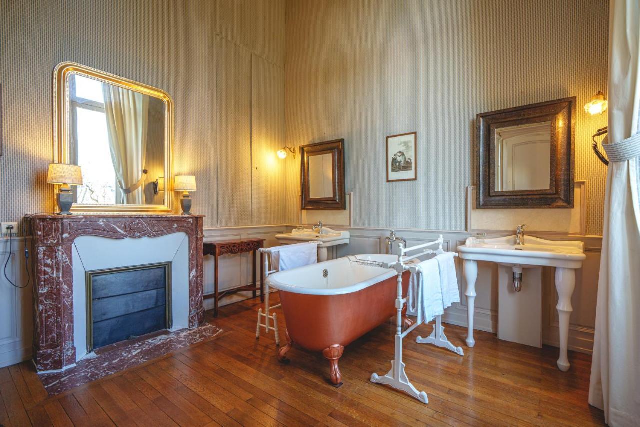 Chateau La Comtesse De Loire & Spa Saumur Bagian luar foto
