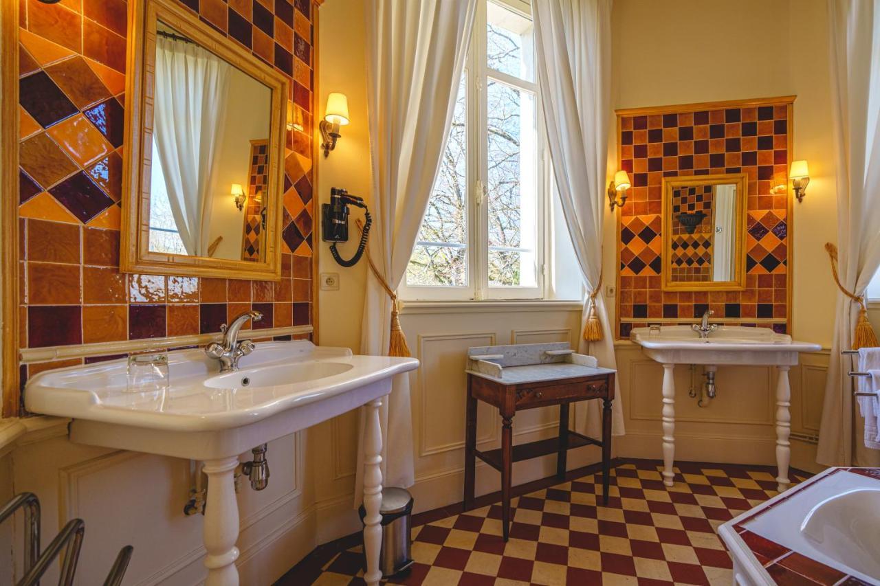 Chateau La Comtesse De Loire & Spa Saumur Bagian luar foto